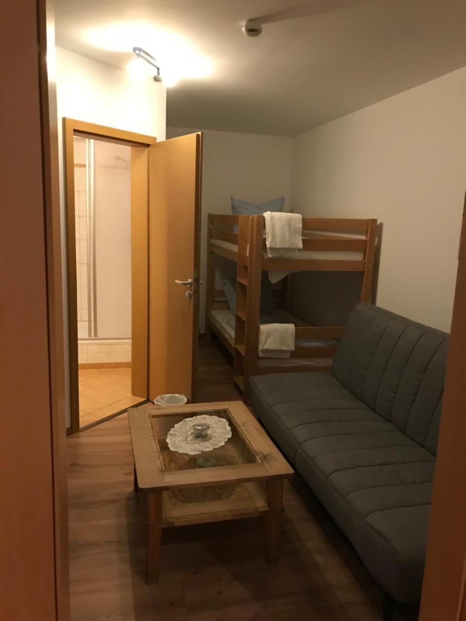 Hotel Guntia Boardinghouse ギュンツブルク エクステリア 写真