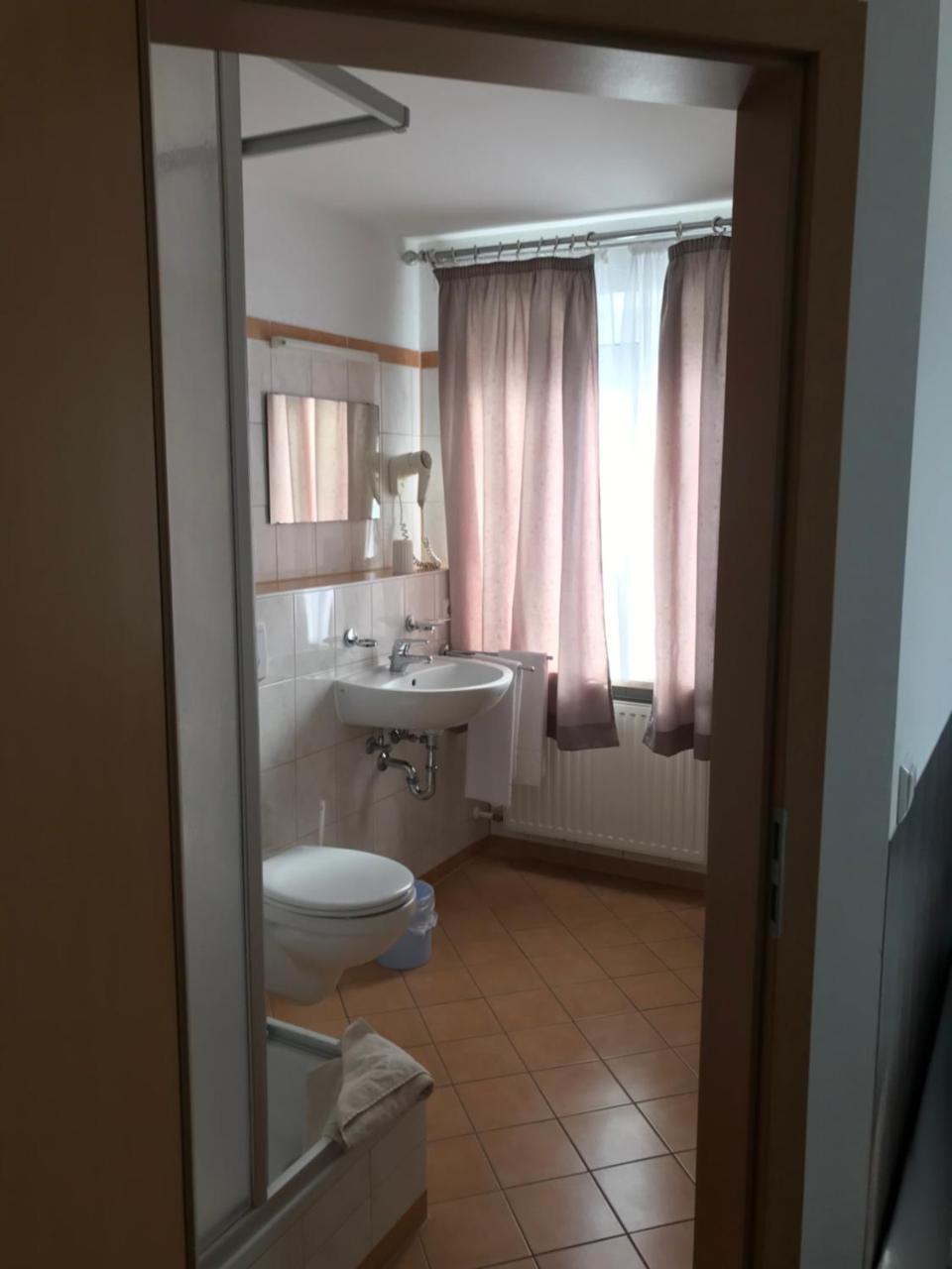 Hotel Guntia Boardinghouse ギュンツブルク エクステリア 写真
