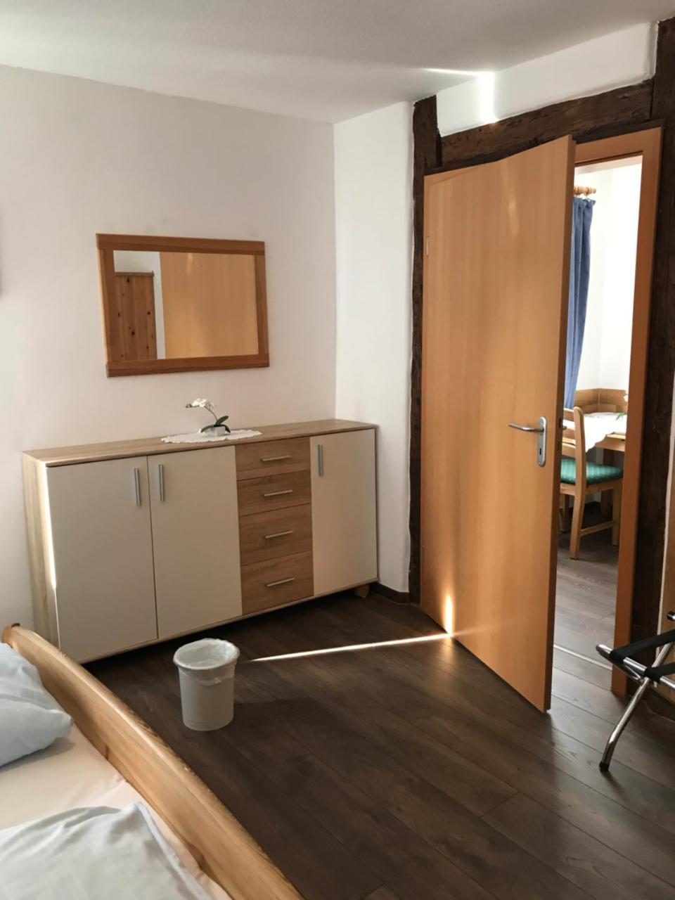 Hotel Guntia Boardinghouse ギュンツブルク エクステリア 写真