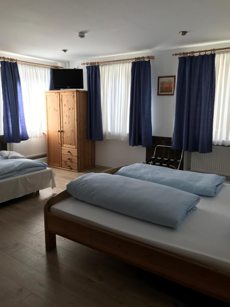 Hotel Guntia Boardinghouse ギュンツブルク エクステリア 写真