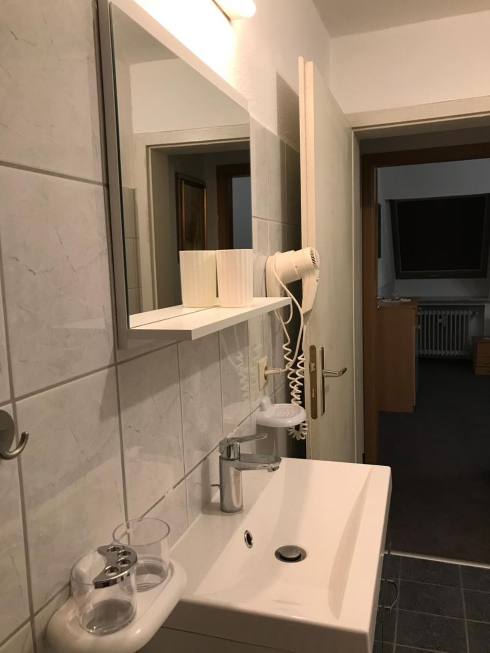 Hotel Guntia Boardinghouse ギュンツブルク エクステリア 写真
