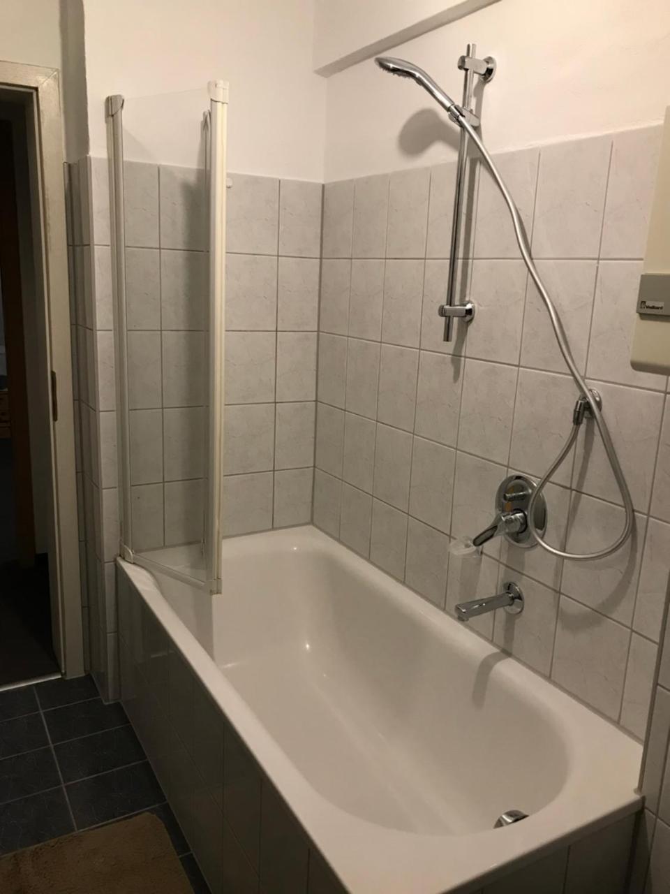 Hotel Guntia Boardinghouse ギュンツブルク エクステリア 写真